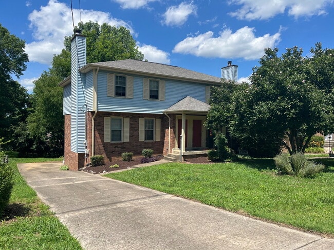 Building Photo - "Charming 3-Bedroom Retreat in Nashville – Spacious 1,149 Sq Ft with 1.5 Baths!"