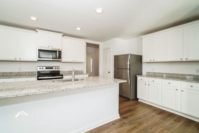 121 Scarborough Bnd