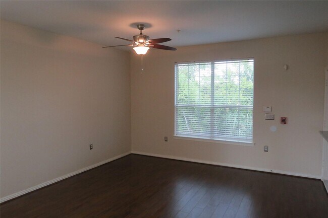 Photo - For Lease 1st Floor Unit | 2 Bed, 1 Bath | 860 Sq Ft | Southland Terrace Community |