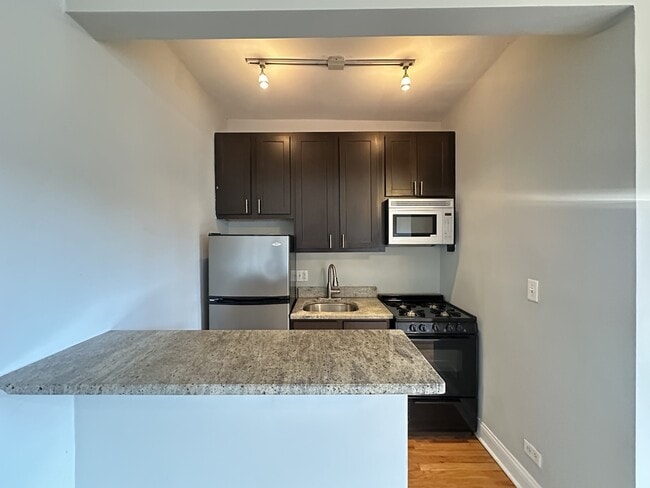 Photo - 4644 N Paulina St Unit 113