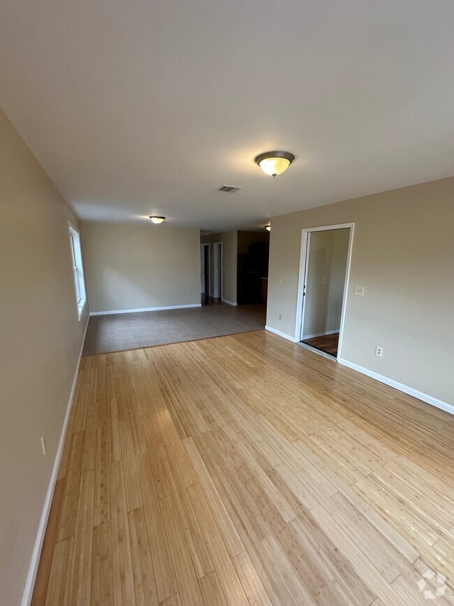 Building Photo - 147 Fairmount Ave Unit 147 fairmount ave Rental