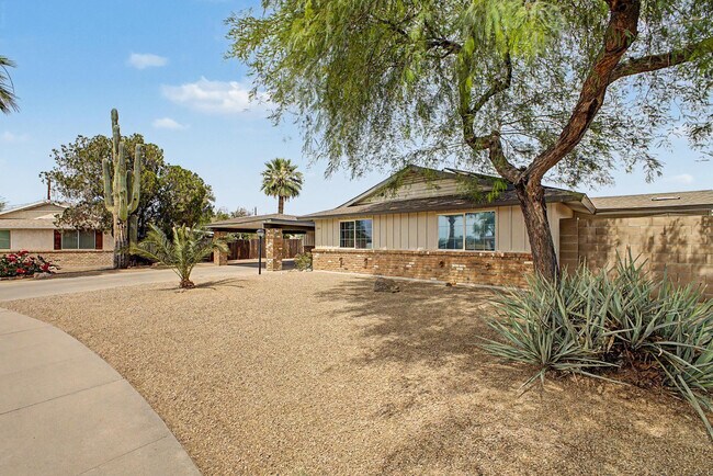 Photo - 3346 E Cochise Rd