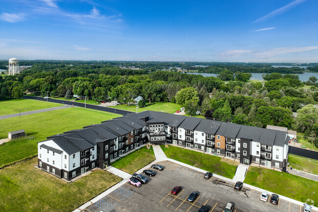 Aerial - 1020 Lakeland Drive NE (Lakeland Apartment)