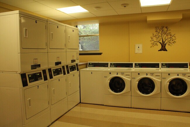 Photo - 11 Camelot Ct Unidad 11-3B