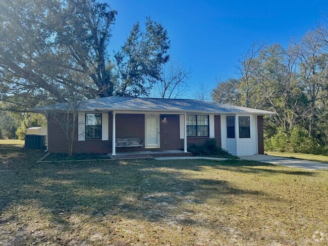 Building Photo - Quiet Country Setting Rental