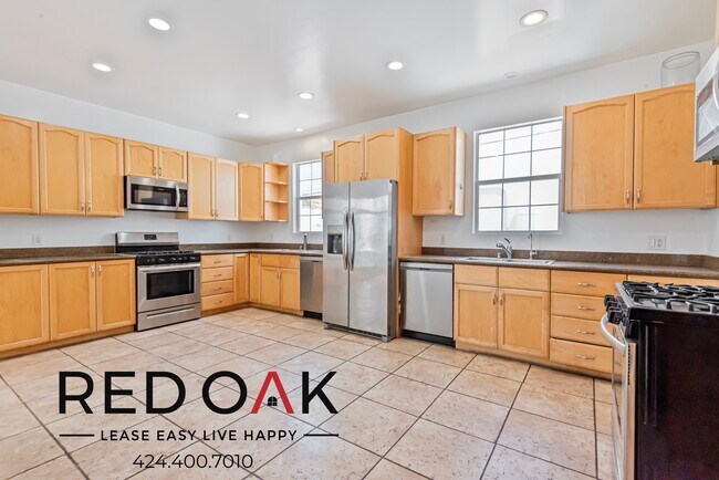 Photo - 360 N Detroit St Unit 360