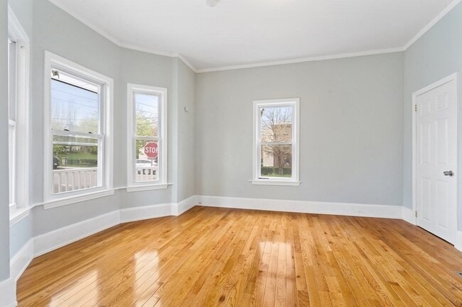 Photo - 79 Derby St Unit 1