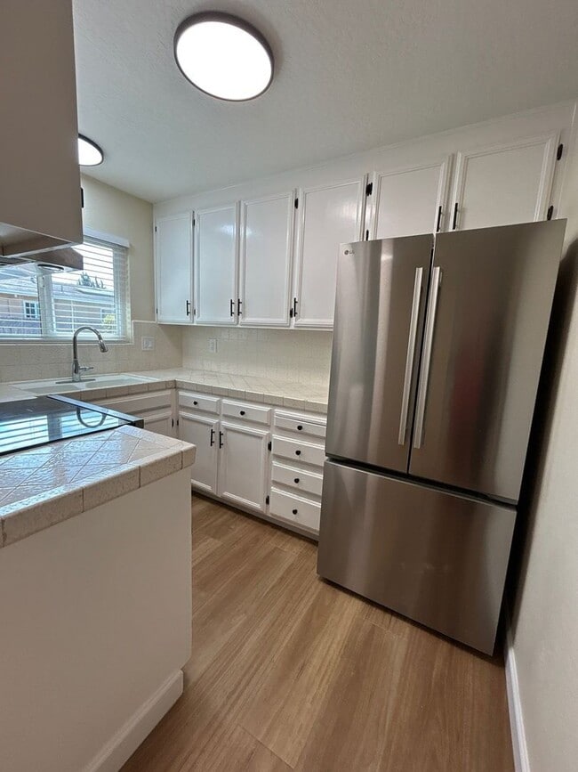 Photo - 271 W Alvin Dr