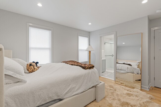 Dormitorio principal - 34 Purchase St Unidad 4