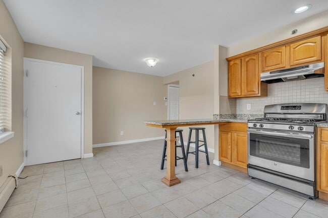 Photo - 179 Newark St. Unidad # 2