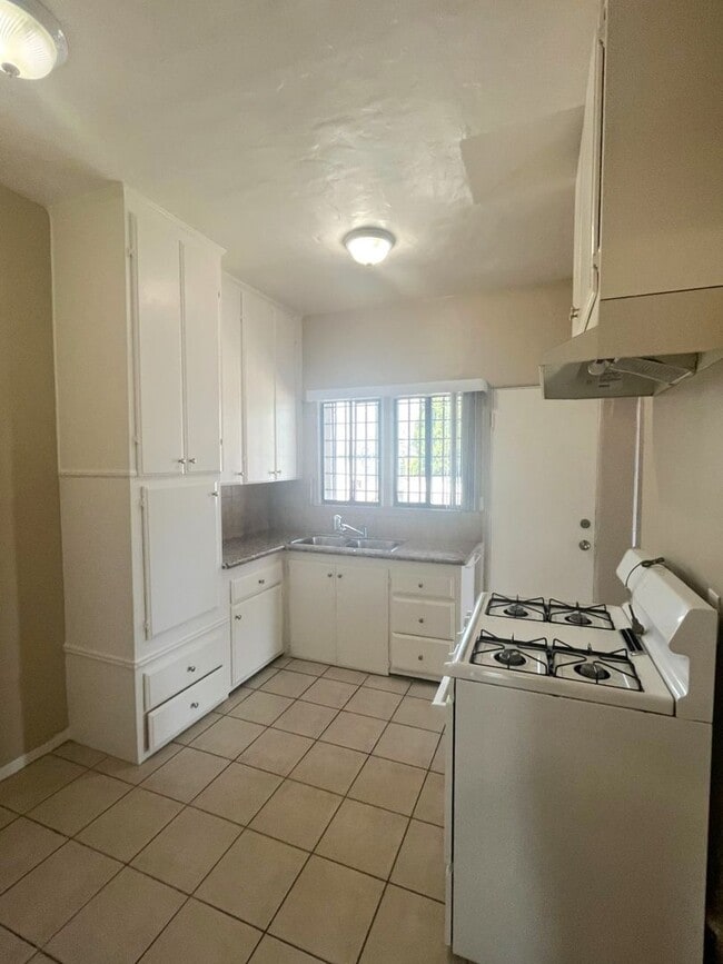 LB0211 - LB0211 Apartment Unit 211A