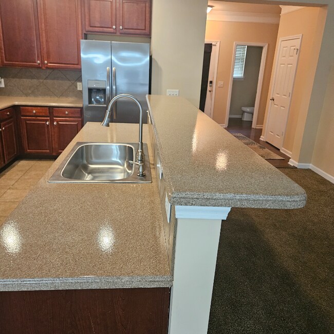 Photo - 1052 Crown Blvd