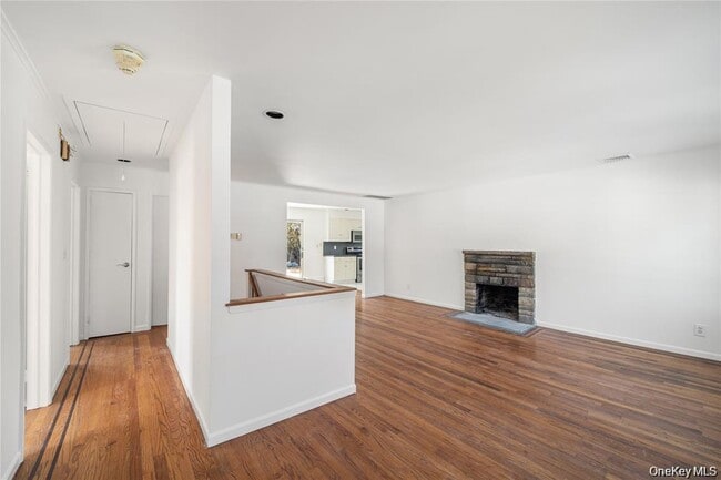 Photo - 24 Elderberry Rd