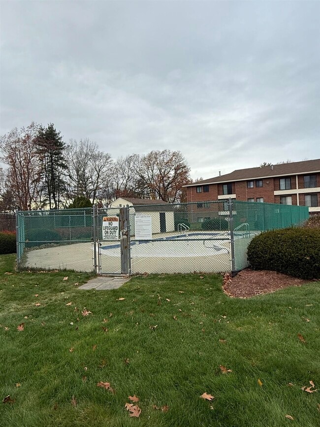 Photo - 425 Abbott Farm Ln