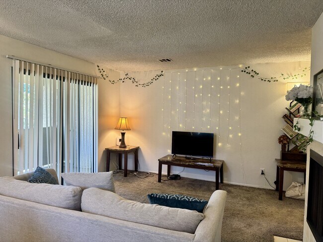 10305 Azuaga St