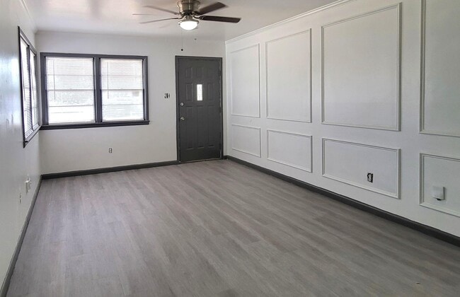 Photo - 5512 Avenue G