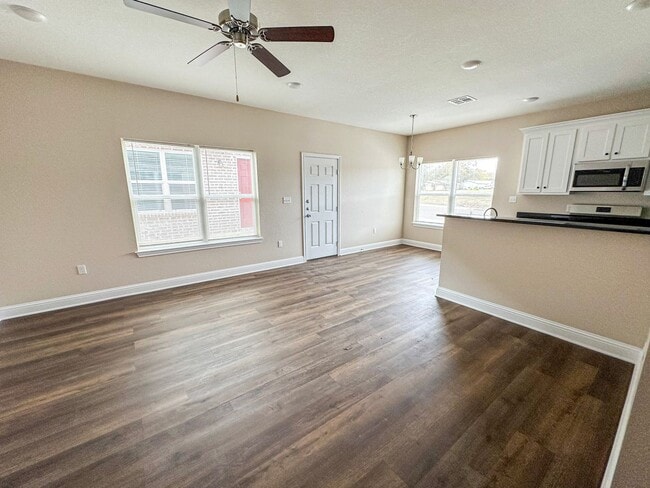 112-114 Vitava Dr