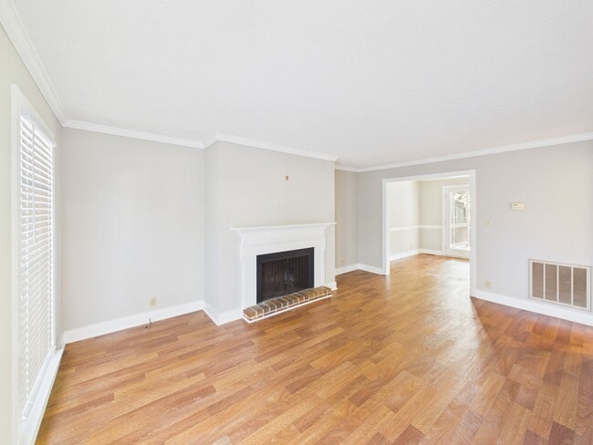 Photo - 1985 Briarcliff Rd