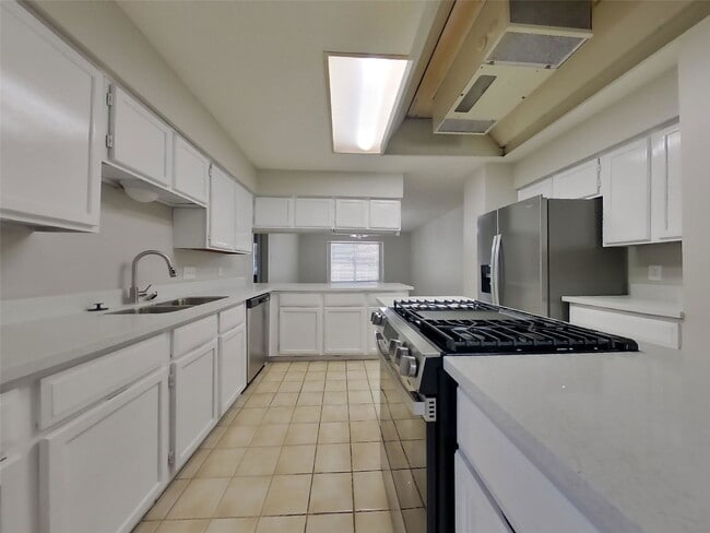 Photo - 17226 Modbury Dr