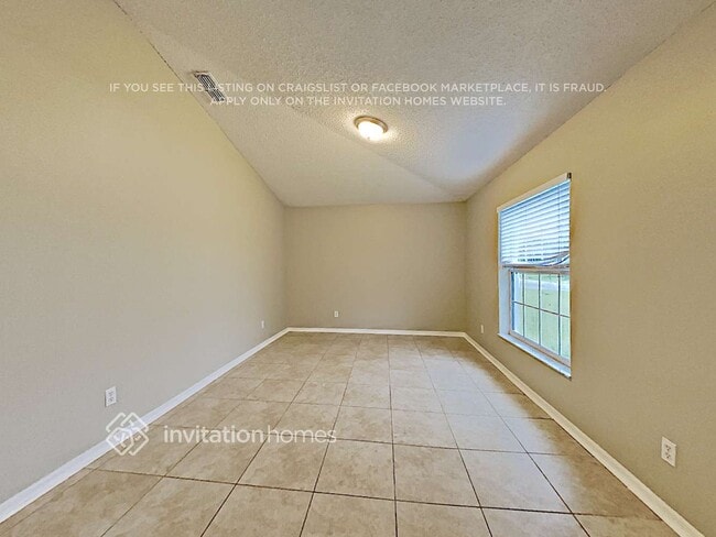 Photo - 720 SE Lansdowne Ave