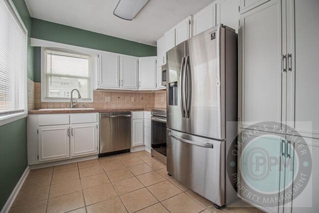 Photo - Modern 3 Bedroom / 2 Bathroom Home | Near Aksarben