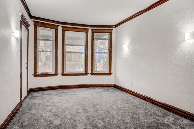 Photo - 6924 S Loomis Blvd