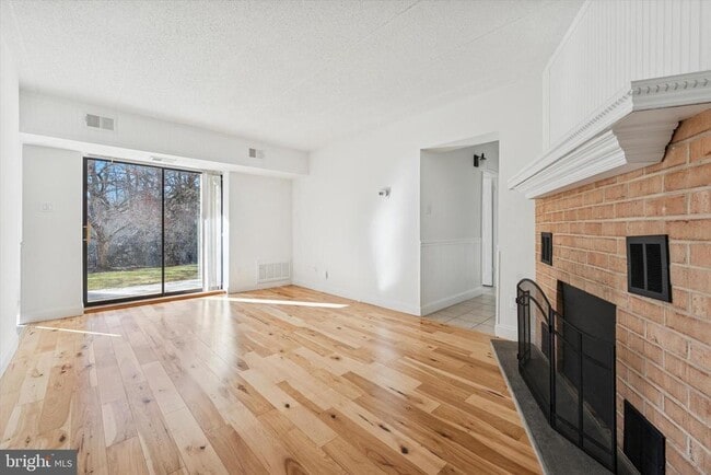 Photo - 612 Washington Pl Unit 12