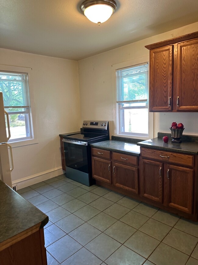 Building Photo - 701 Clara Ave Unit 701