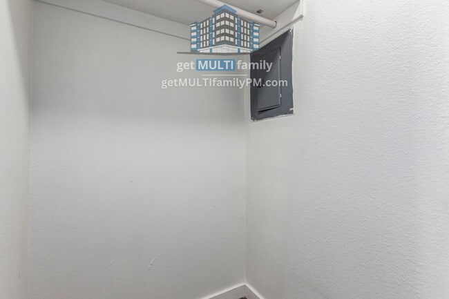 Photo - 123 Main St