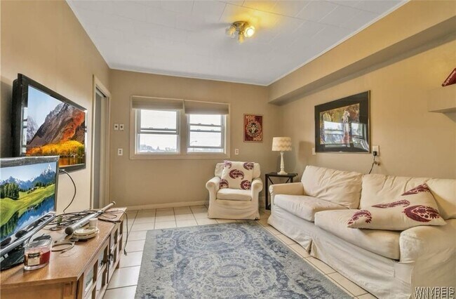 Photo - 2287 Niagara St
