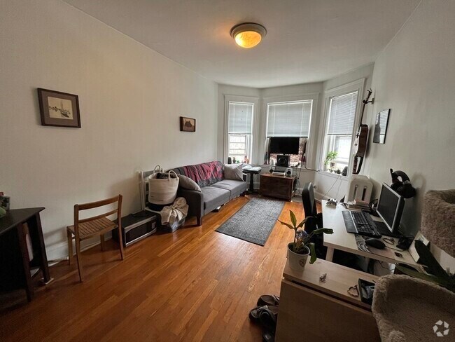 Building Photo - 324 Chestnut Hill Ave Unit 14 Rental