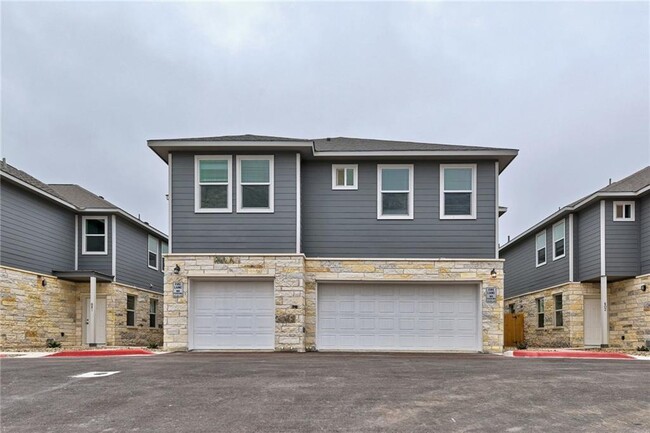 Photo - 906 Quartz Ct Townhome