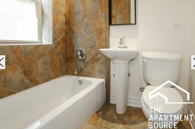 Photo - 3818 N Sheffield Ave Unit 3