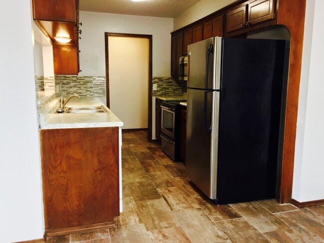 Photo - Charming 3BD 2BA Home in Yukon!!!