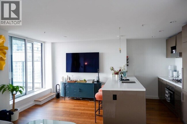 777 Richards St Unit 3801
