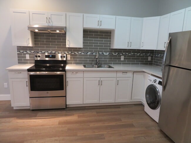 Photo - 1005 Arngask Ave