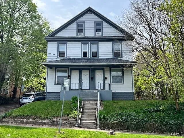 Photo - 321-25 N Midler Ave