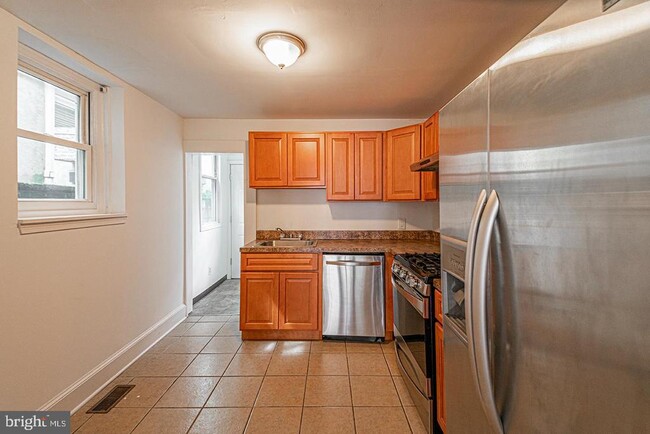 Photo - 1535 S Hicks St