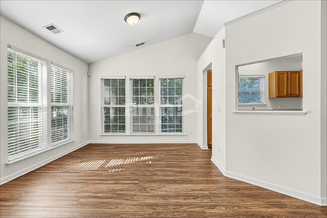 Photo - 7940 Ebony Rd