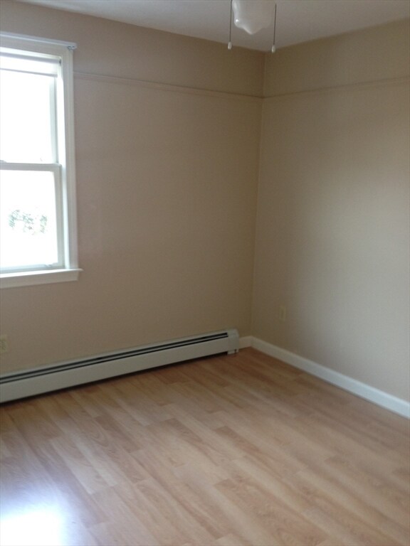 Photo - 18 Tyler Ave Unit B