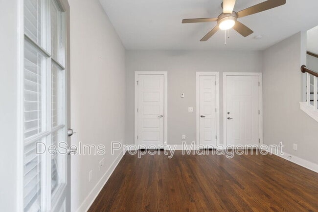 Photo - 214 Porter Village Cir