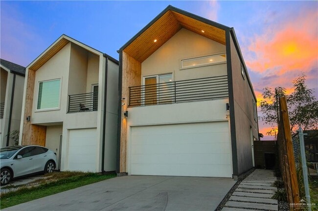 Photo - 23 N 28th St