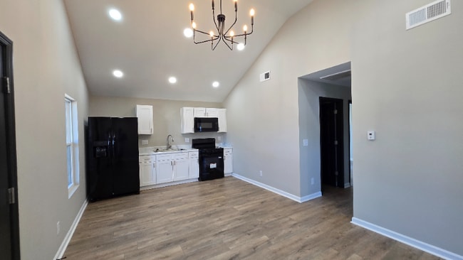 Photo - 804 Martin St