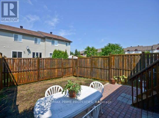 Photo - 246 Duntroon Cir