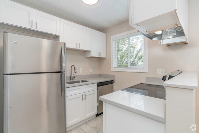 2HAB, 1BA - Cocina de 850 pies cuadrados - Fairfield Park Apartments