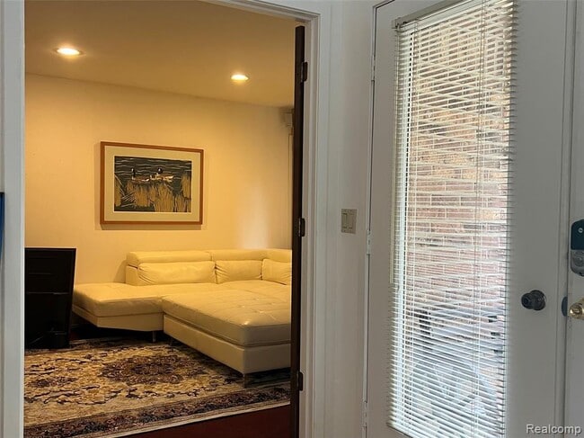 Photo - 6358 Timberwood S