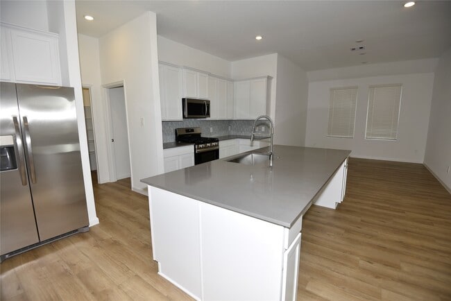 Building Photo - 15524 Leopard Lily Ln