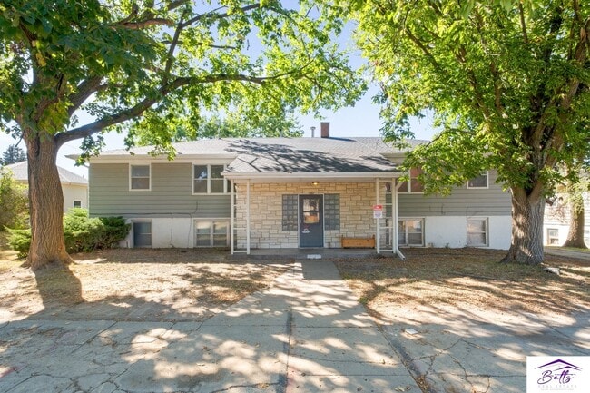 Photo - 601 Oak St Unit 601 OAK STREET  1