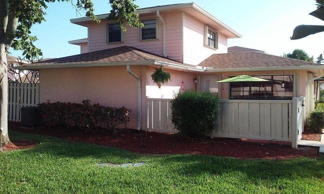 Building Photo - 1772 Gulfstream Ave Rental