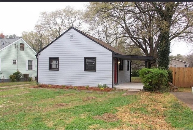 Photo - 2418 Crestview Ave